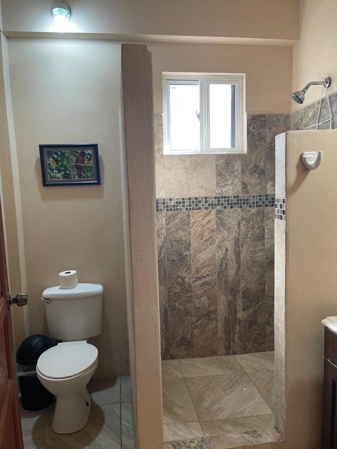 Yocamatsu Bed and Breakfast Caye Caulker Buitenkant foto