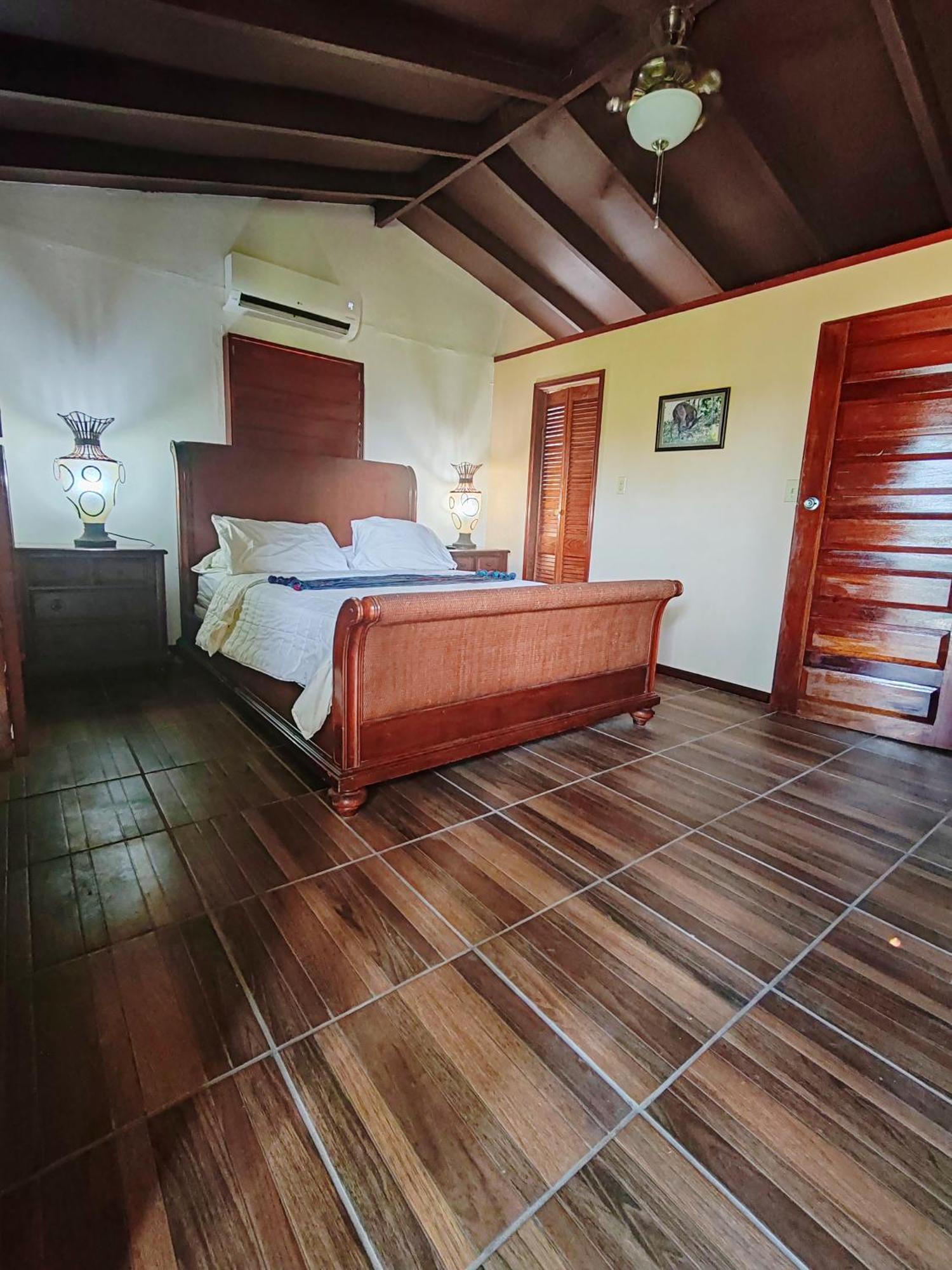 Yocamatsu Bed and Breakfast Caye Caulker Kamer foto