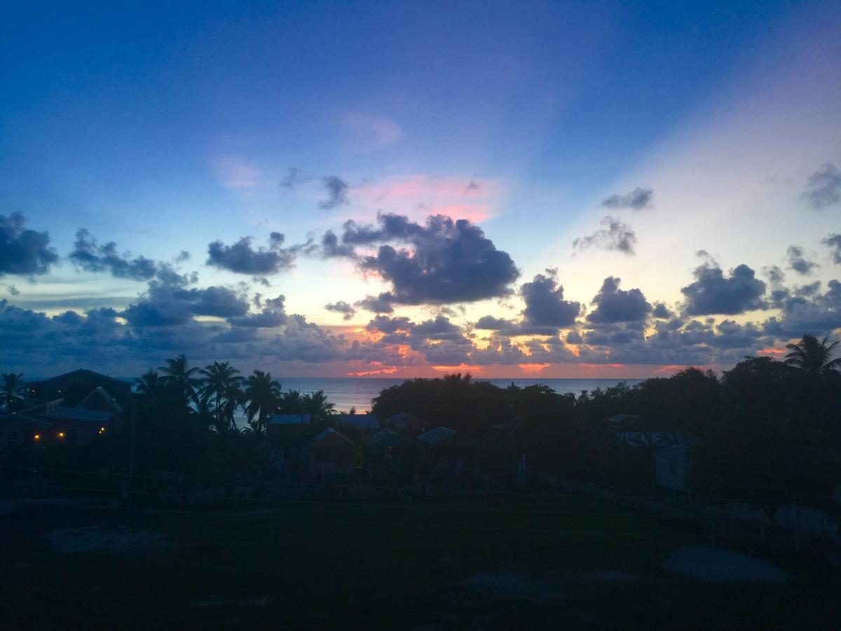 Yocamatsu Bed and Breakfast Caye Caulker Buitenkant foto