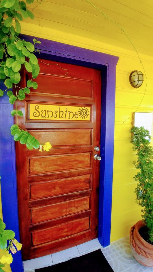 Yocamatsu Bed and Breakfast Caye Caulker Buitenkant foto