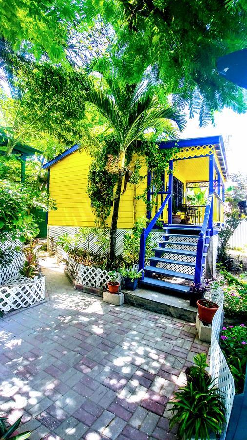 Yocamatsu Bed and Breakfast Caye Caulker Buitenkant foto